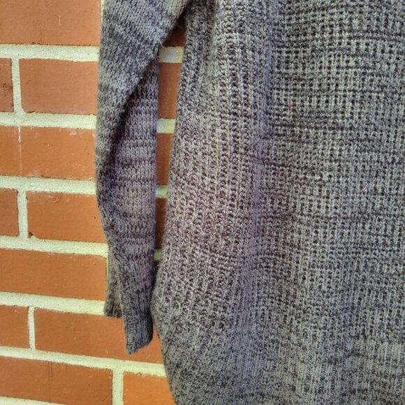 Jason Maxwell Gray & Black Sweater - Size XL - Picture 2 of 5